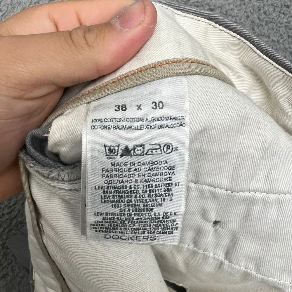 Dockers Saturday Khaki Mens 38x30 Grey New D3 Classic Fit No Wrinkle Chino Pants